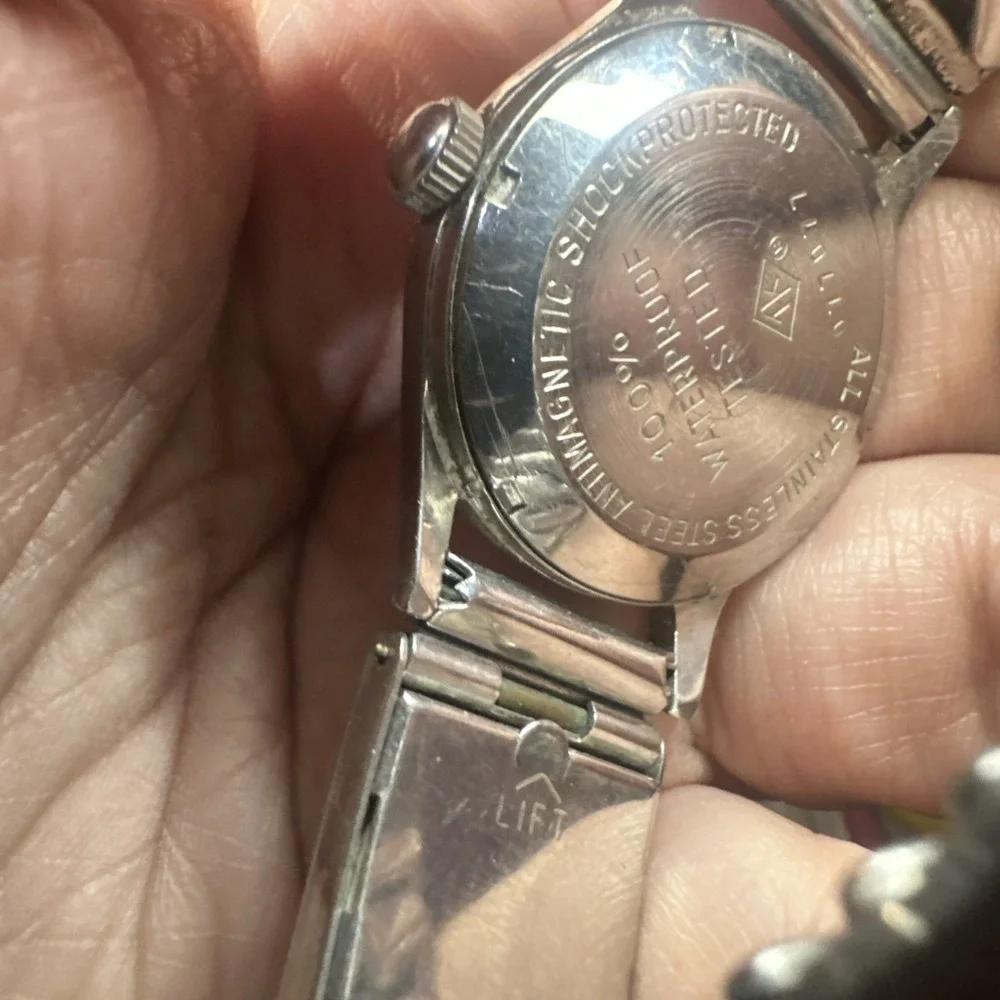 Working VTG HideX CALENDAR Swiss‎ 17 Jewels Manual Wind Mens Watch 30mm Fit 7in